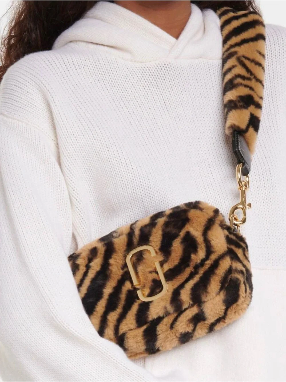 Marc Jacobs Snapshot Faux Fur Tiger - Picture 7 of 8